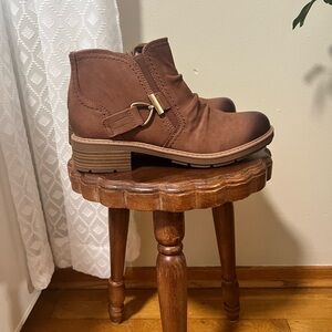 Clarks Chestnut Ankle Booties